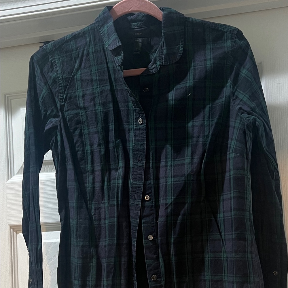 J CREW Perfect Fit Tartan Plaid Black and Green Button Down 100% Cotton Shirt